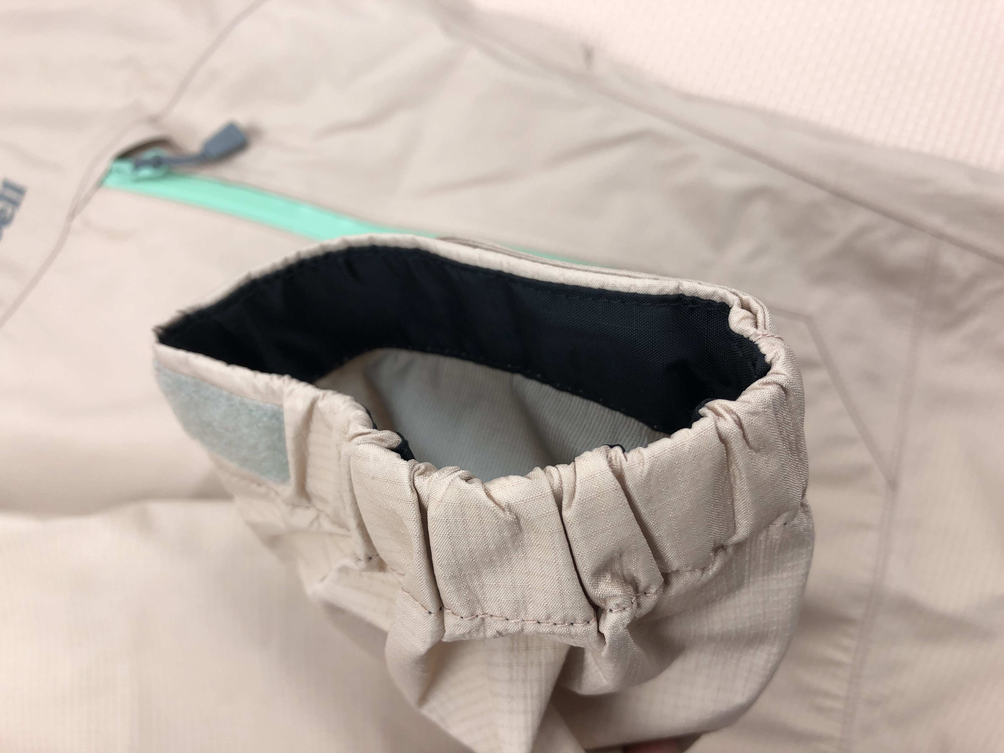 中古 Mont Bell モンベル Gore Tex ゴアテックス レインジャケット レインダンサー レディース Bgrs Mサイズ 中古販売一覧 登山 キャンプ用品中古販売キュートレック